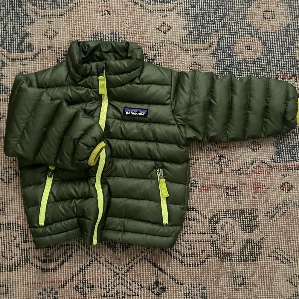 EUC Patagonia Jacket 6-12 months